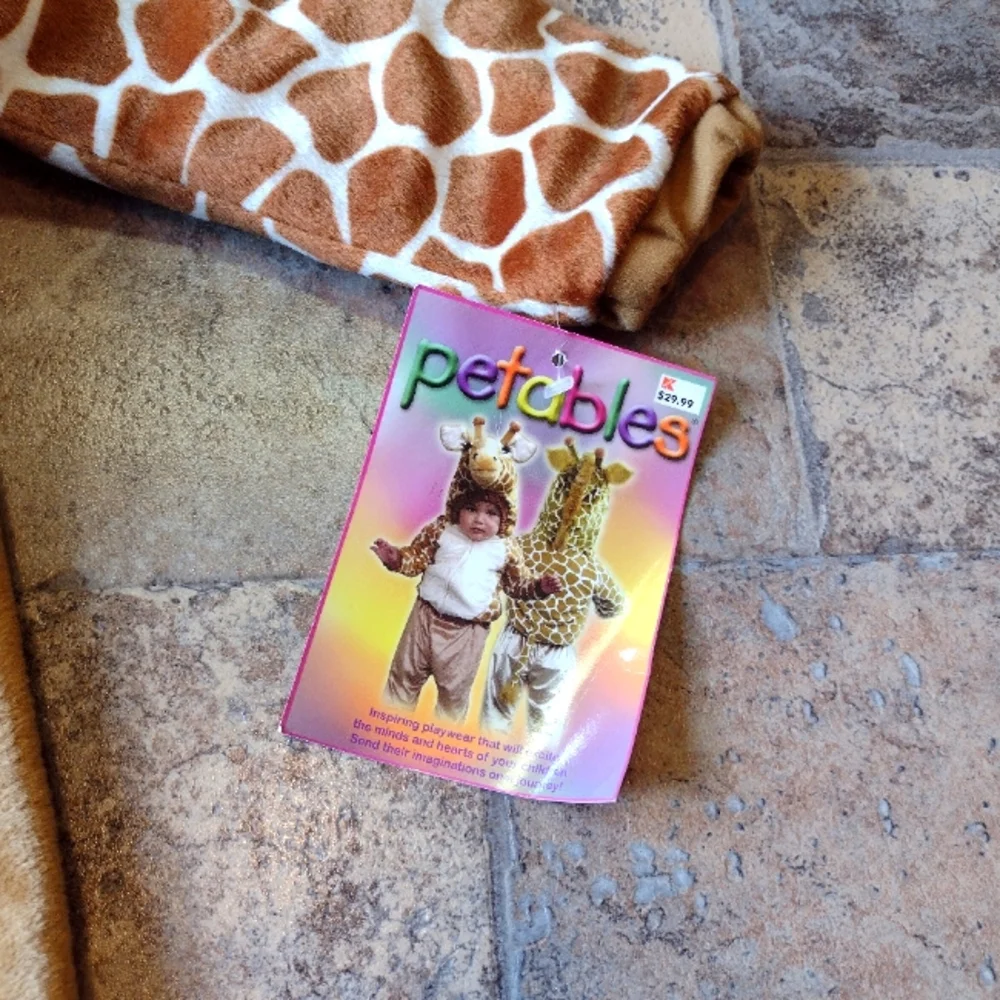 Giraffe Halloween Costume kids size medium BNWT